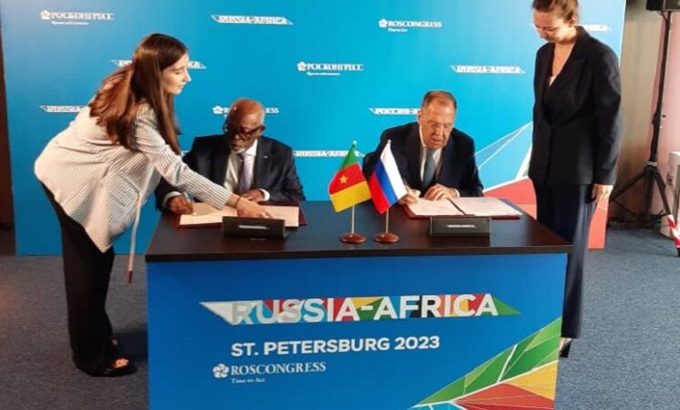 SIGNATURE DE L'ACCORD RELATIF À L'EXEMPTION DES VISAS D'ENTRÉE EN FÉDÉRATION DE RUSSIE ET EN RÉPUBLIQUE DU CAMEROUN